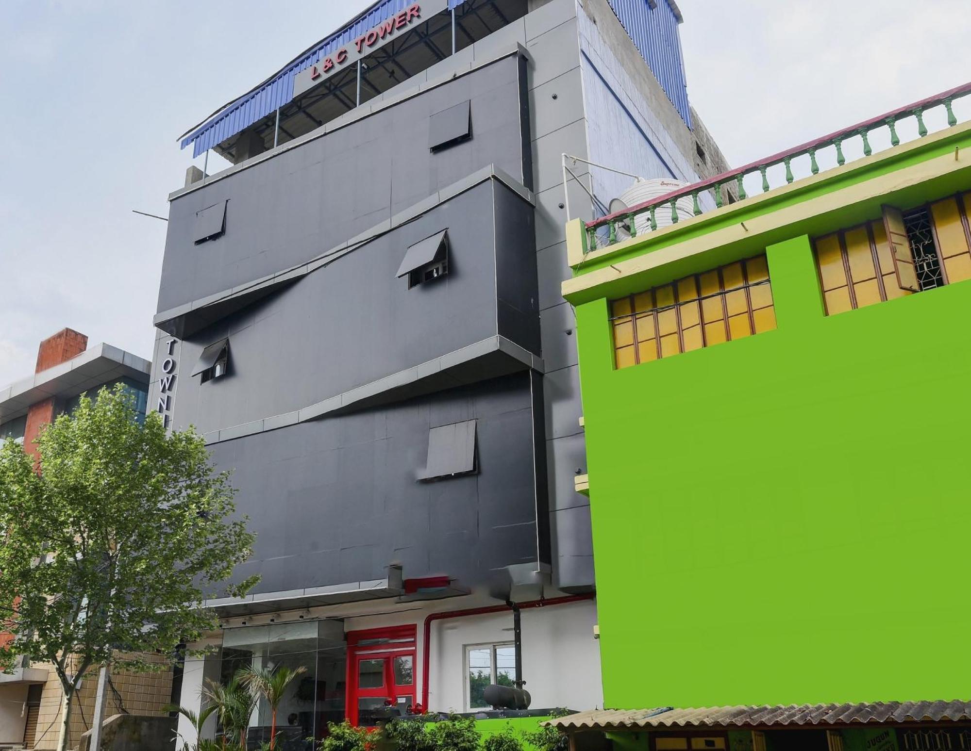 Super Town House Hi5 Aditya International 부바네스 외부 사진