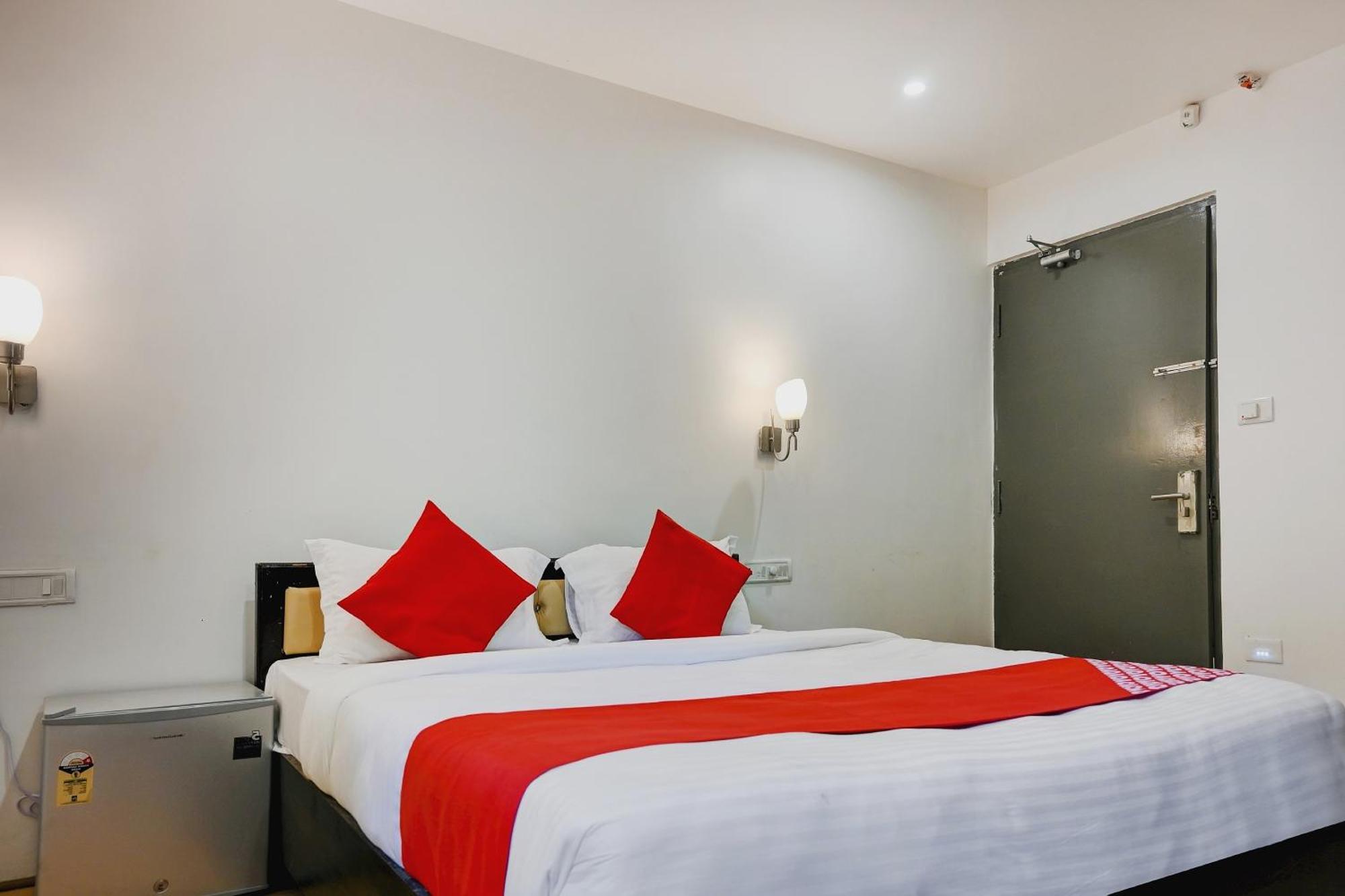 Super Town House Hi5 Aditya International 부바네스 외부 사진