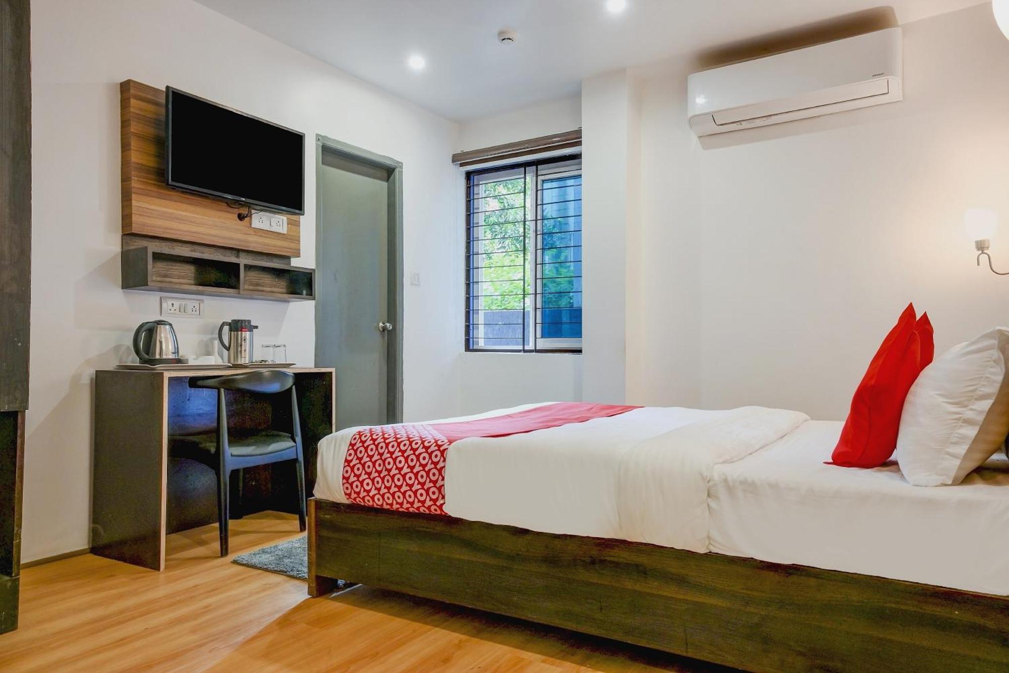 Super Town House Hi5 Aditya International 부바네스 외부 사진
