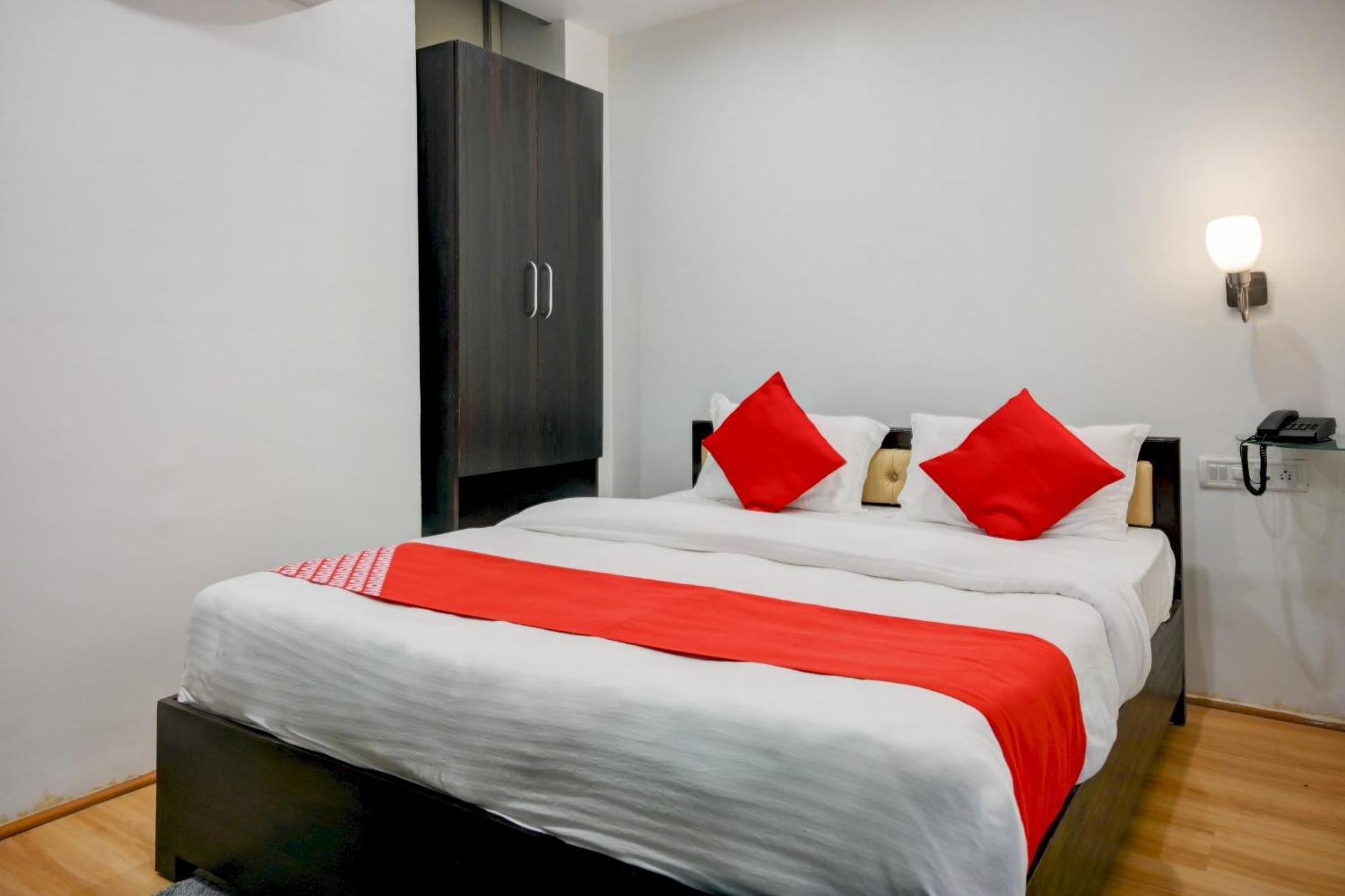 Super Town House Hi5 Aditya International 부바네스 외부 사진